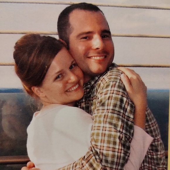 Meet your Posher, Christina - Picture 2 of 6